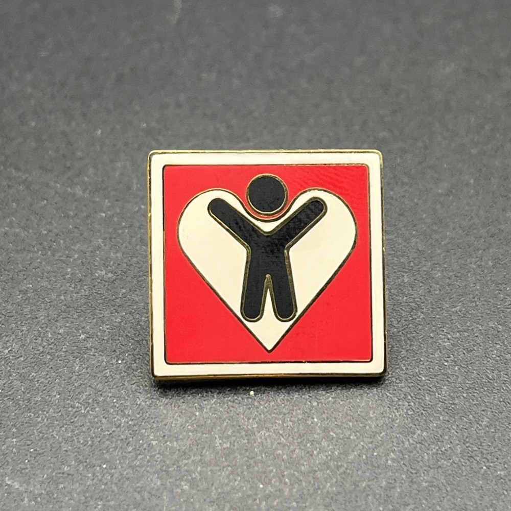 Wendy's Dave‎ Thomas Foundation For Adoption Employee Lapel Hat Pin